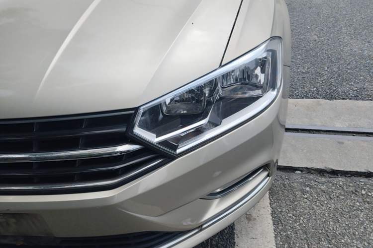 Used Volkswagen Bora 2017 1.6L Automatic Comfort Model Left Front Headlight