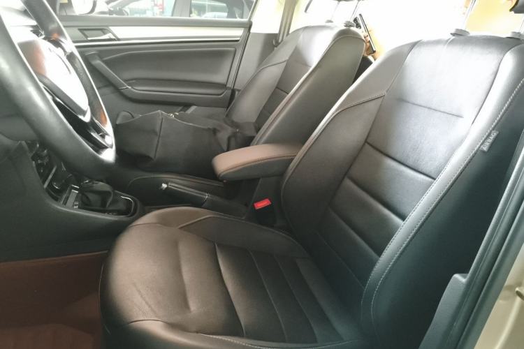 Used Volkswagen Bora 2017 1.6L Automatic Comfort Model Left Front Seat