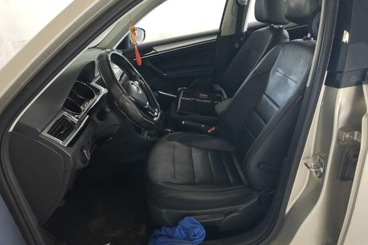 Used Volkswagen Bora 2017 1.6L Manual Comfort Model Left Front Seat