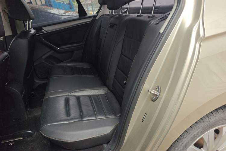 Used Volkswagen Bora 2017 1.6L Manual Comfort Model Left Rear Seat