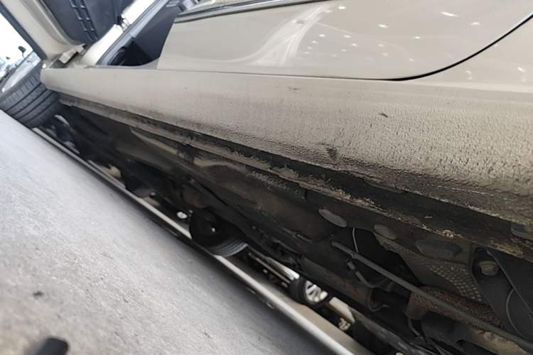 Used Volkswagen Bora 2017 1.6L Automatic Comfort Model Left Side Sill