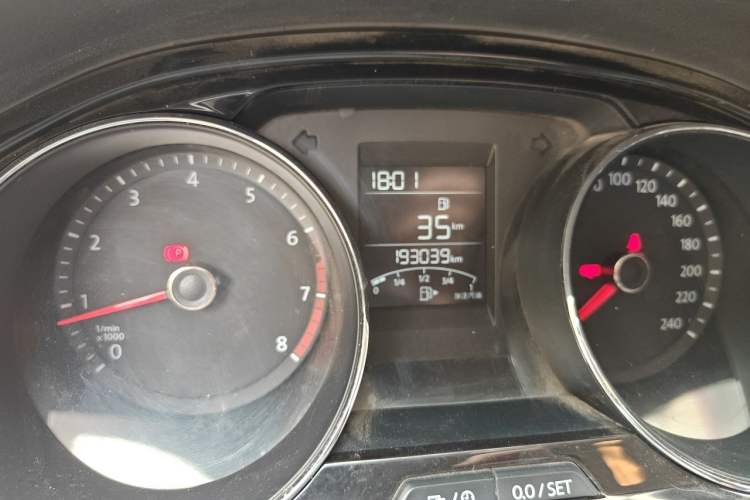 Used Volkswagen Bora 2017 1.6L Manual Comfort Model Odometer Close Up