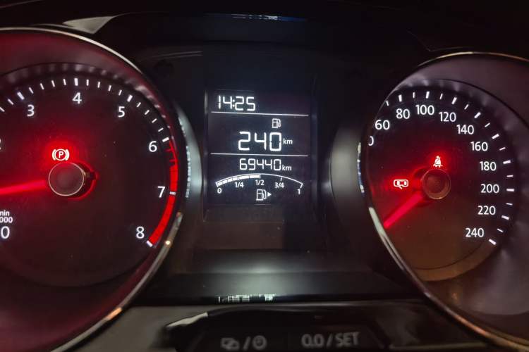Used Volkswagen Bora 2017 1.6L Manual Comfort Model Odometer Close Up