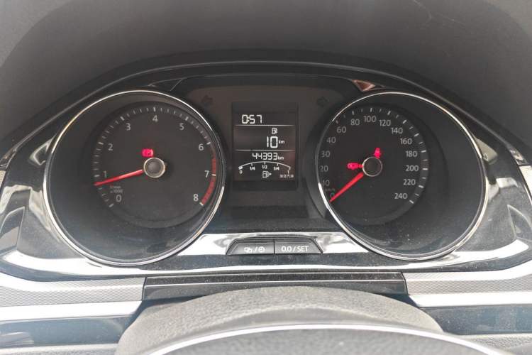 Used Volkswagen Bora 2017 1.6L Manual Comfort Model Odometer Close Up