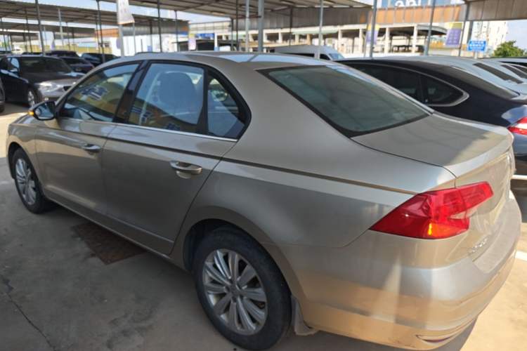 Used Volkswagen Bora 2017 1.6L Automatic Comfort Model Rear Left 45 Deg