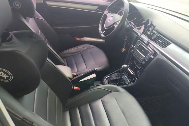 Used Volkswagen Bora 2017 1.6L Automatic Comfort Model Right Front Seat