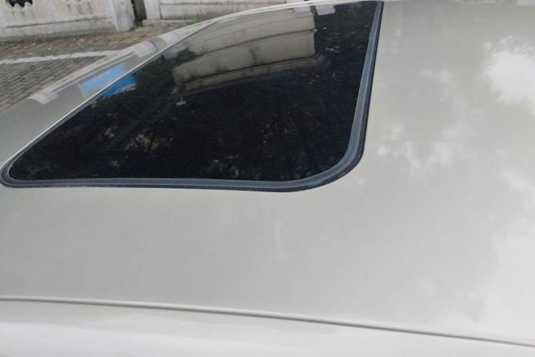 Used Volkswagen Bora 2017 1.6L Automatic Comfort Model Roof