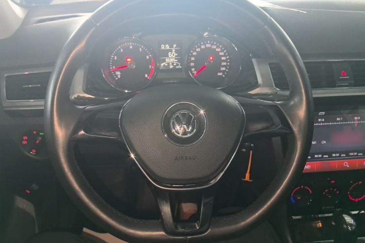 Used Volkswagen Bora 2017 1.6L Automatic Comfort Model Steering Wheel