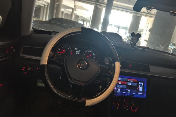 Used Volkswagen Bora 2017 1.6L Manual Comfort Model Steering Wheel