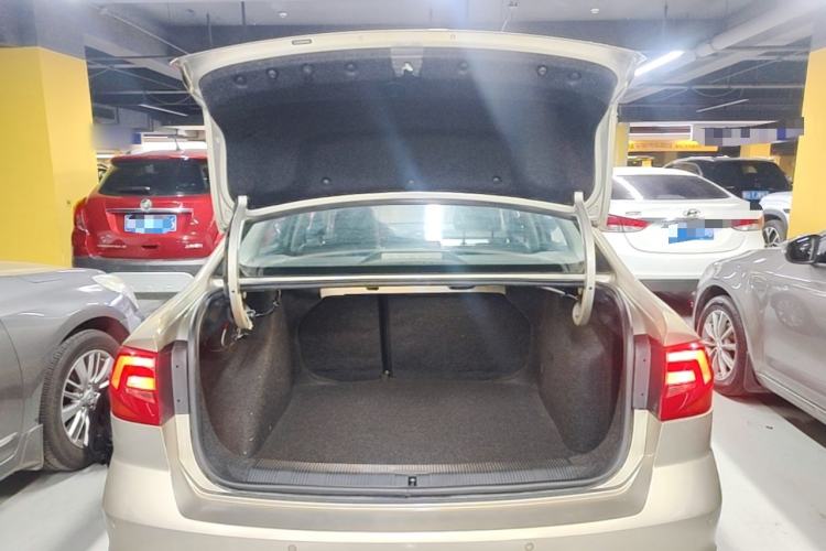 Used Volkswagen Bora 2017 1.6L Automatic Comfort Model Trunk