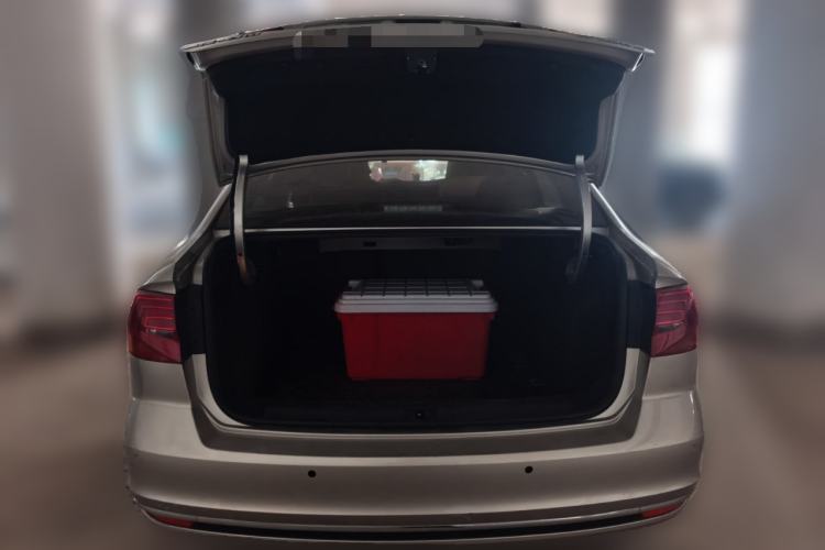 Used Volkswagen Bora 2017 1.6L Manual Comfort Model Trunk