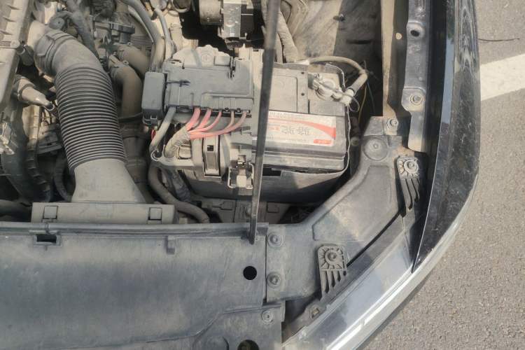 Used Volkswagen Bora 2018 1.5L Automatic Fashion Model Engine Bay Left