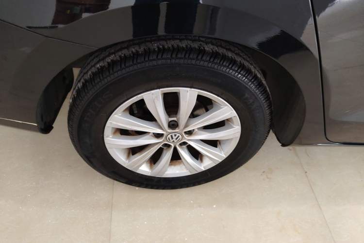 Used Volkswagen Bora 2018 1.5L Automatic Fashion Model Exterior 2