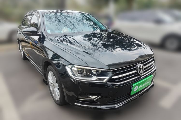 Used Volkswagen Bora 2018 1.5L Automatic Comfort Model Front Right 45 Deg