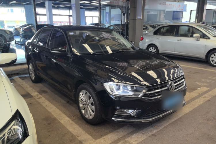 Used Volkswagen Bora 2018 1.5L Automatic Comfort Model Front Right 45 Deg