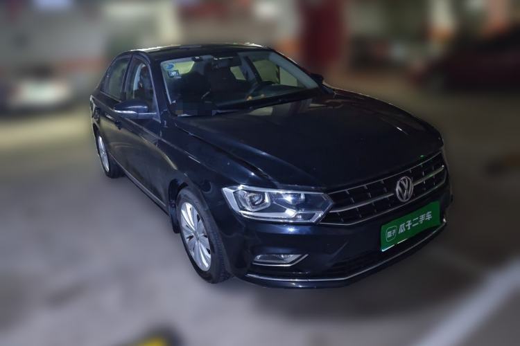 Used Volkswagen Bora 2018 1.5L Manual Comfort Model Front Right 45 Deg