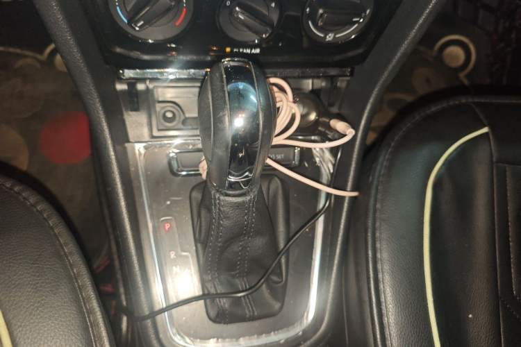 Used Volkswagen Bora 2018 1.5L Automatic Comfort Model Gear Lever