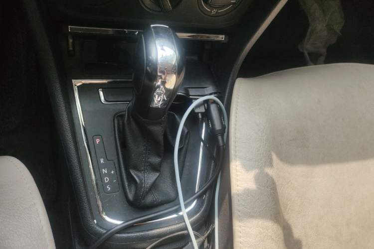 Used Volkswagen Bora 2018 1.5L Automatic Fashion Model Gear Lever