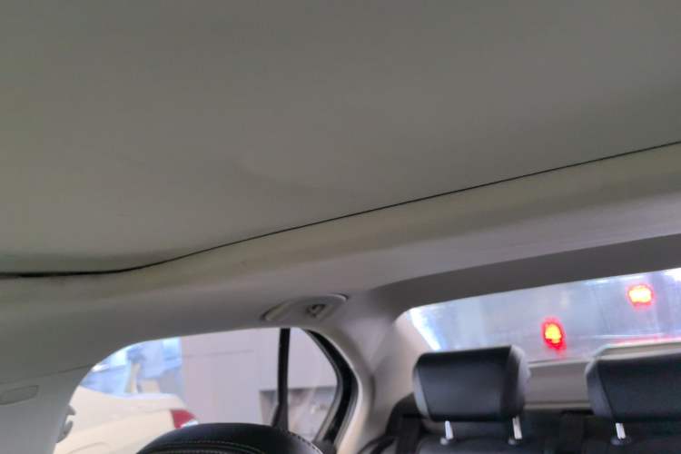 Used Volkswagen Bora 2018 1.5L Automatic Comfort Model Headliner