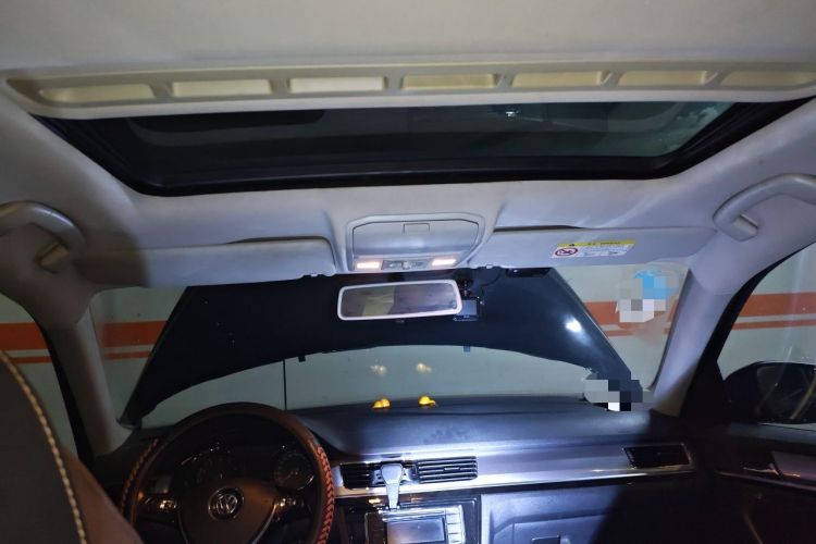Used Volkswagen Bora 2018 1.5L Manual Comfort Model Headliner