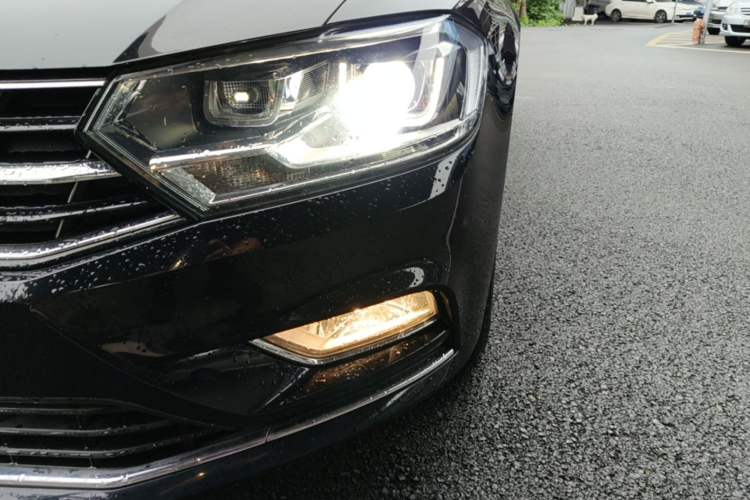 Used Volkswagen Bora 2018 1.5L Automatic Comfort Model Left Front Headlight
