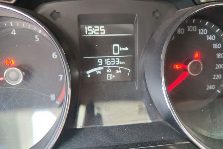 Used Volkswagen Bora 2018 1.5L Manual Comfort Model Odometer Close Up