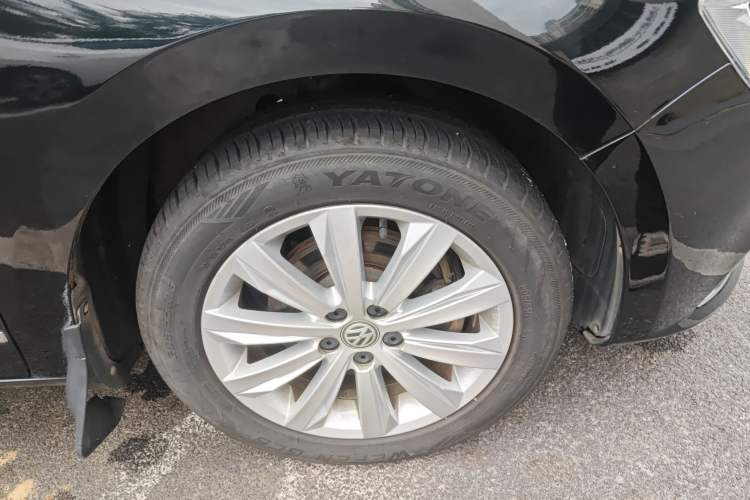 Used Volkswagen Bora 2018 1.5L Automatic Comfort Model Right Front Wheel Hub