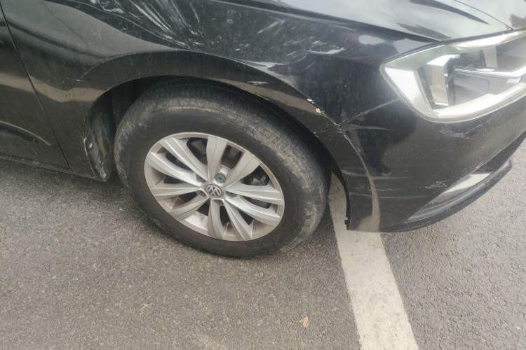 Used Volkswagen Bora 2018 1.5L Automatic Fashion Model Right Front Wheel Hub