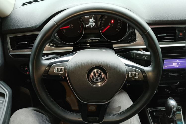 Used Volkswagen Bora 2018 1.5L Automatic Comfort Model Steering Wheel