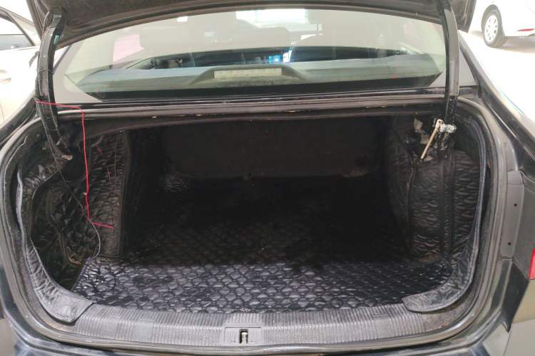 Used Volkswagen Bora 2018 1.5L Automatic Fashion Model Trunk