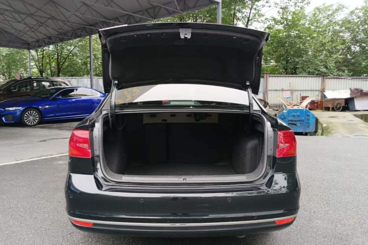 Used Volkswagen Bora 2018 1.5L Automatic Comfort Model Trunk