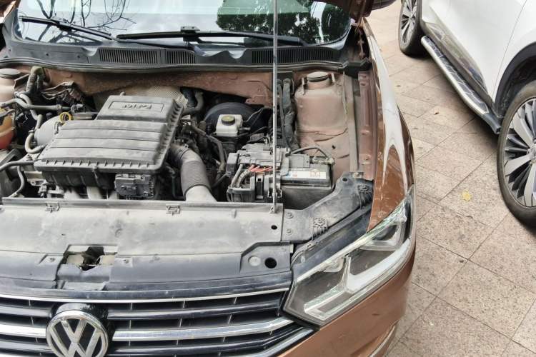Used Volkswagen Bora 2018 1.5L Automatic Comfort Model Engine Bay Left