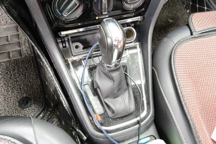 Used Volkswagen Bora 2018 1.5L Automatic Comfort Model Gear Lever