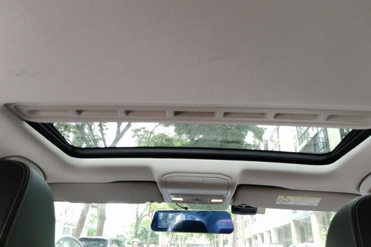 Used Volkswagen Bora 2018 1.5L Automatic Comfort Model Headliner