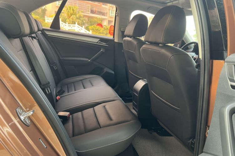 Used Volkswagen Bora 2018 1.5L Automatic Comfort Model Interior 6