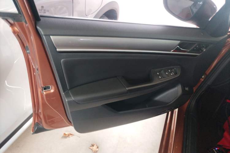 Used Volkswagen Bora 2018 1.5L Automatic Comfort Model Left Front Door Interior