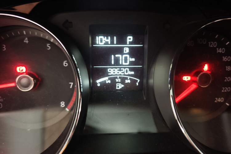 Used Volkswagen Bora 2018 1.5L Automatic Comfort Model Odometer Close Up