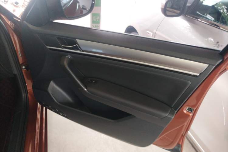 Used Volkswagen Bora 2018 1.5L Automatic Comfort Model Right Front Door Interior