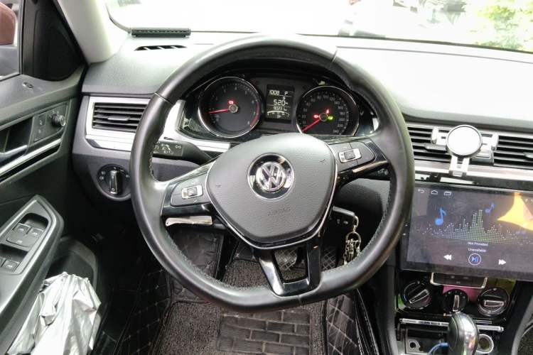 Used Volkswagen Bora 2018 1.5L Automatic Comfort Model Steering Wheel