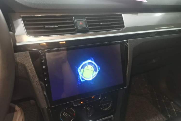Used Volkswagen Bora 2018 1.5L Automatic Comfort Model Audio And AC Panel