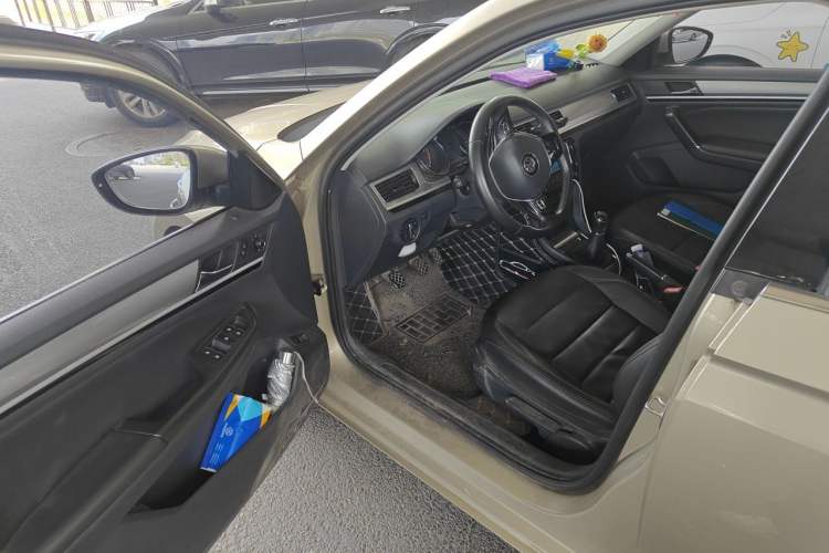 Used Volkswagen Bora 2018 1.5L Manual Comfort Model Driver Seat