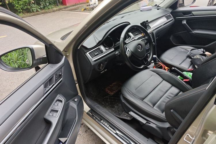 Used Volkswagen Bora 2018 1.5L Automatic Comfort Model Driver Seat