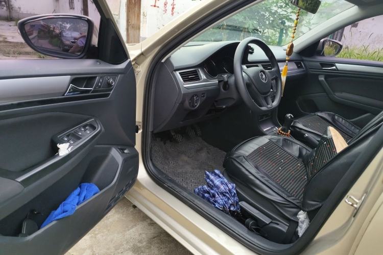 Used Volkswagen Bora 2018 1.5L Manual Fashion Model Driver Seat