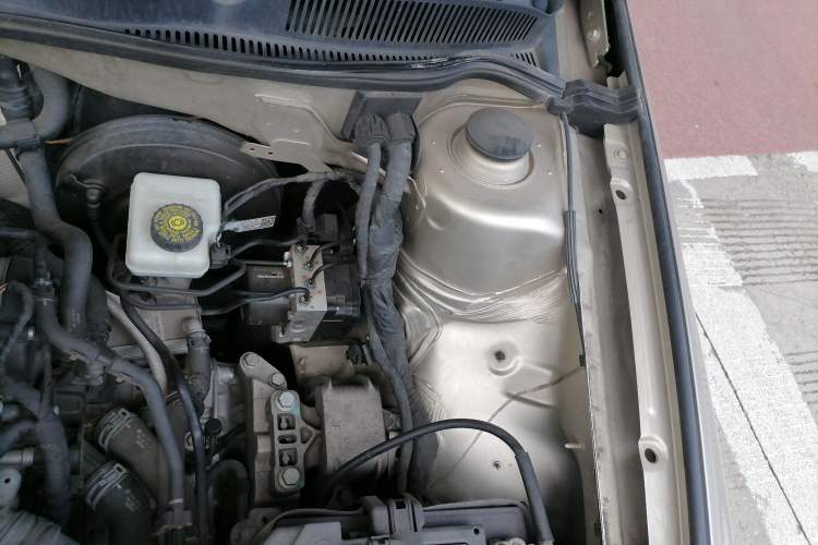 Used Volkswagen Bora 2018 1.5L Automatic Fashion Model Engine Bay Left