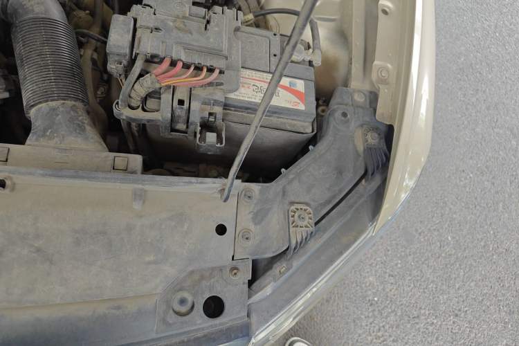 Used Volkswagen Bora 2018 1.5L Manual Comfort Model Engine Bay Left
