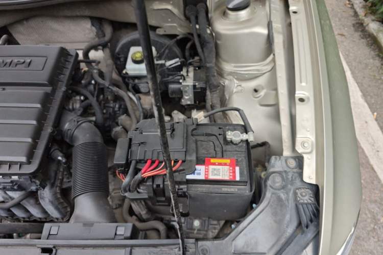 Used Volkswagen Bora 2018 1.5L Automatic Comfort Model Engine Bay Left