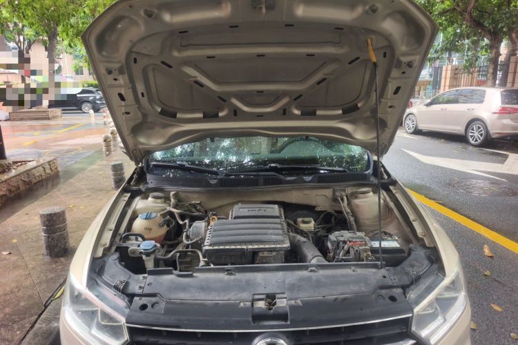 Used Volkswagen Bora 2018 1.5L Manual Fashion Model Engine Bay