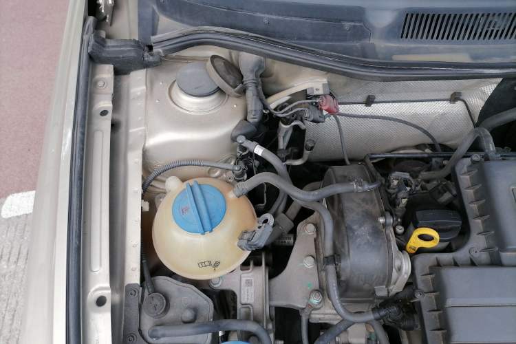 Used Volkswagen Bora 2018 1.5L Automatic Fashion Model Engine Bay Right
