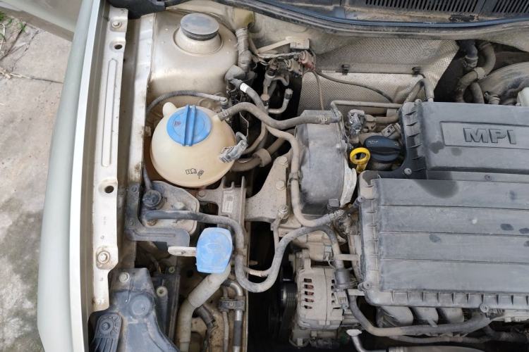 Used Volkswagen Bora 2018 1.5L Manual Fashion Model Engine Bay Right