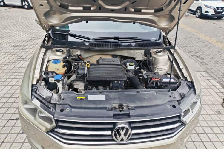 Used Volkswagen Bora 2018 1.5L Automatic Fashion Model Engine Bay